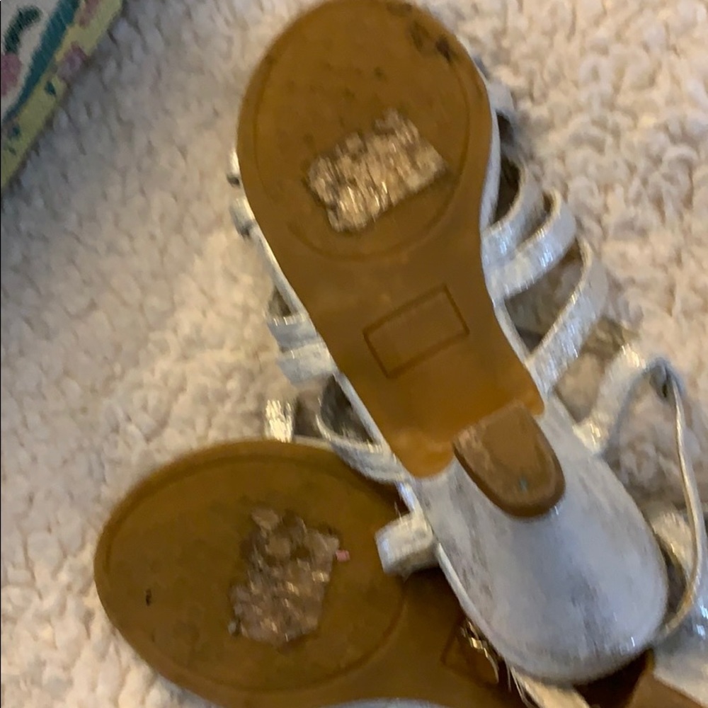 Shoe - Picture 7 of 8